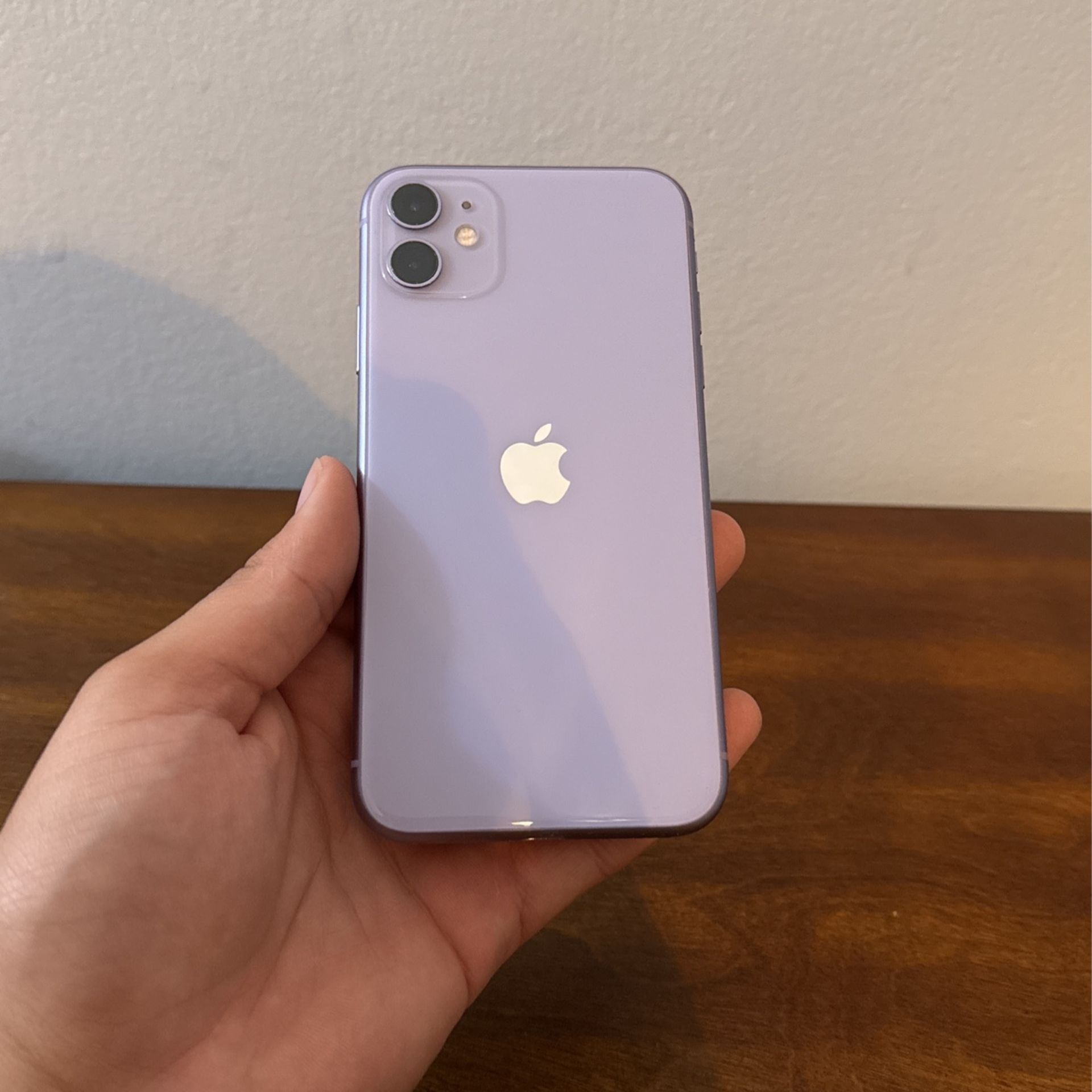 iPhone 11 64GB Purple AT&T 