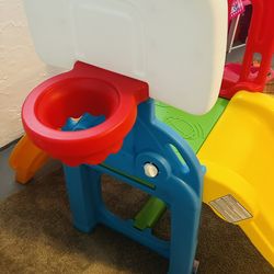 TODDLER BASKETBALL & SLIDE PLAYSET