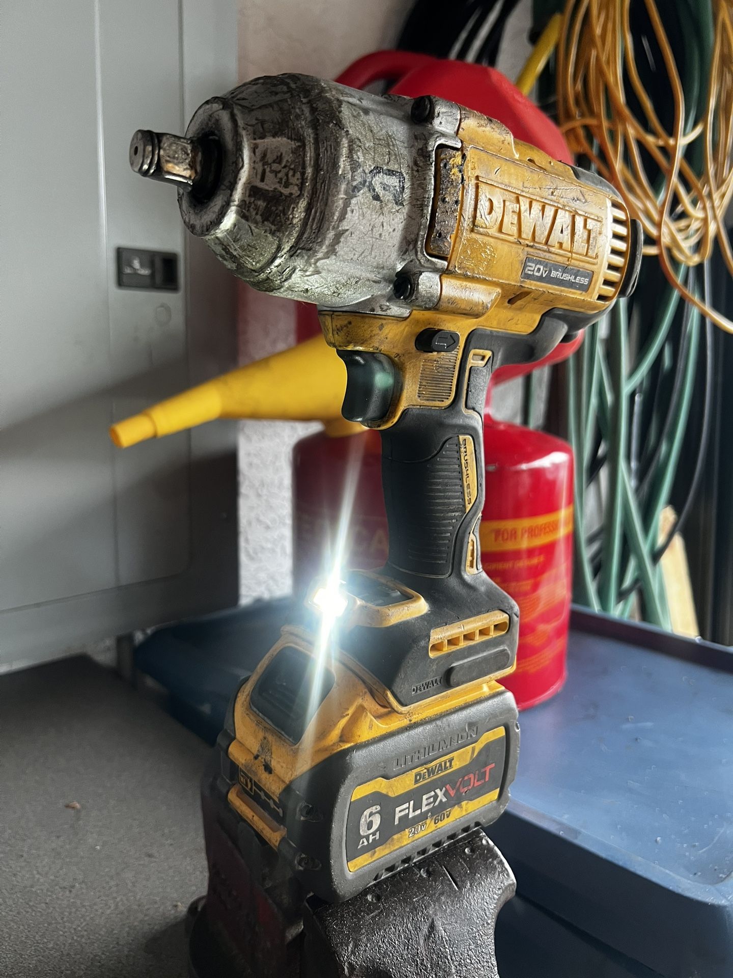 DeWalt 20V MAX XR 1/2 in. Cordless Brushless Impact Wrench w/Hog Ring Tool Only