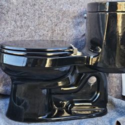 Kohlor Black Luxury Commode Toilet