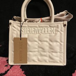 Authentic Steve, Madden  Crossbody Bag Vanilla In Color