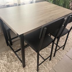 Bar table set/ 4 pieces