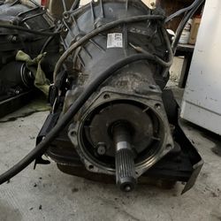 this transmission came off my truck. It’s a 4x4 no need for it. good conditions  everything works on it I’m asking 650 or best offer. I wreck my truck