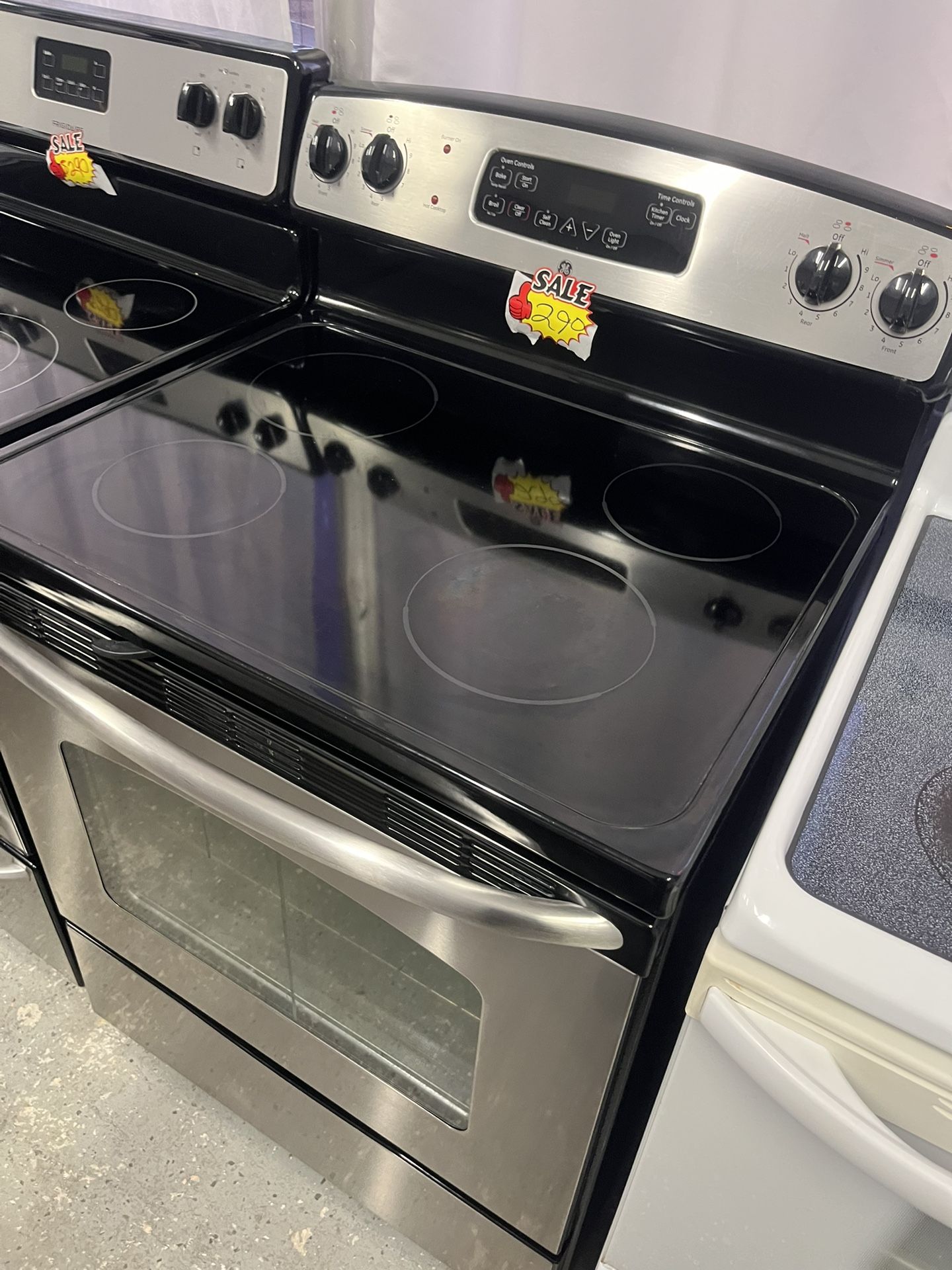 Ge Stove Everything Works Great