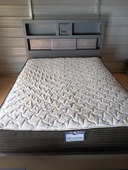Queen size bedframe with Mattress ( Free Delivery if Needed)