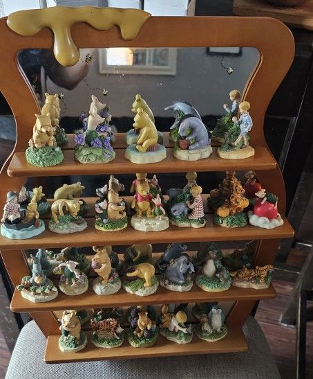 Lenox Winnie The Pooh Thimble Set With Mirror for Sale in Modesto