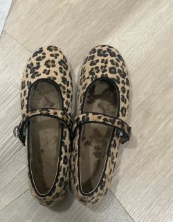 Leopard Print Mary Jane Flats – Fuzzy Faux Fur, Size 245 (Brand New)