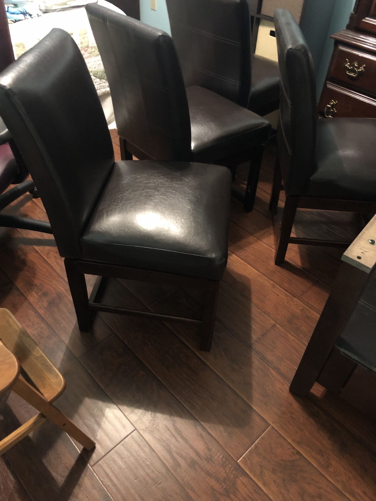 Chairs with kitchen table 250$