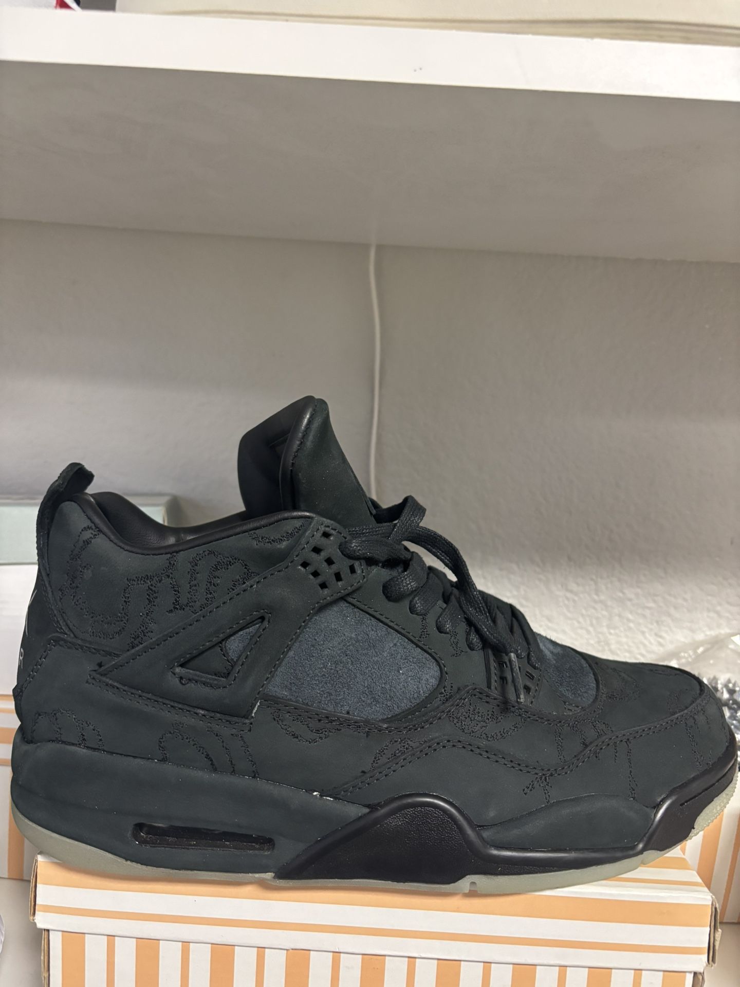 Jordan Kaws 
