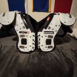 Barnett Football Shoulder Pads “medium “ Youth