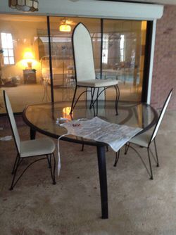 Patio/Dining Table and 4 Chairs