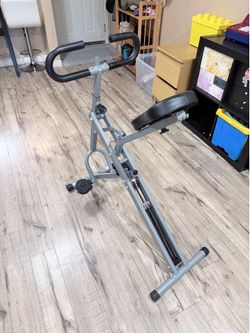 Sunny Health & Fitness Row-N-Ride Squat Assist Trainer – Excellent Condition