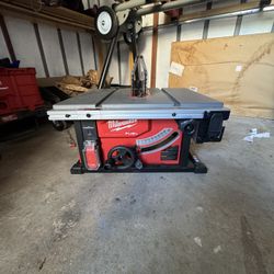Milwaukee Table Saw