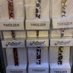 Tweezers 