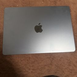 MacBook Air M2 