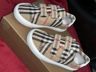 BURBERRY Kids Shoes Sz 34 / 2.5 US