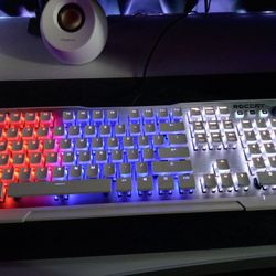 Roccat Vulcan 123 Aimo RGB Gaming Keyboard