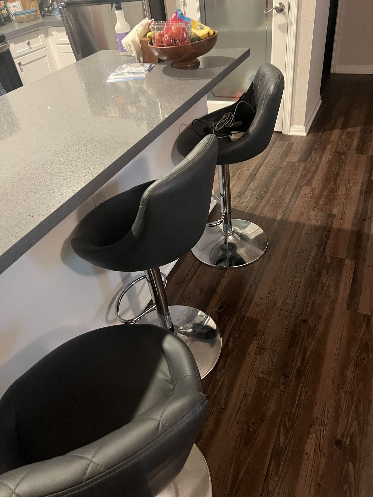 3 Bar Stools