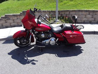 2009 roll king convert it into a street glide everything works cruise control and slide breaks