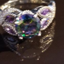 Gorgeous Women's Round Cut Wedding Engagement Promises Ring Size 7