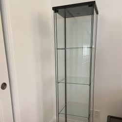 Glass display cabinet