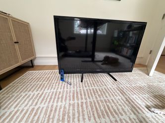 50 inch tv with Roku stick