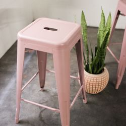 Pair of Mauve Bar Stools 🩰