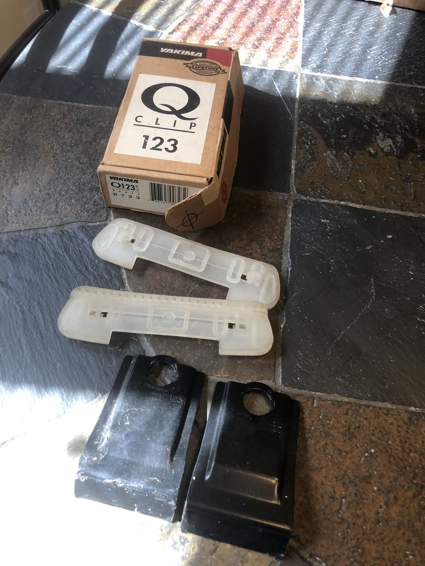 Yakima Q 123 clips