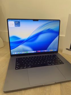 16-in MacBook Pro M2 Max 12‑Core CPU, 38‑Core GPU, 96GB RAM, 8TB SSD