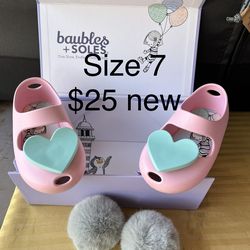 Slip-on Flat Sandal Shoes - Girls Size 7