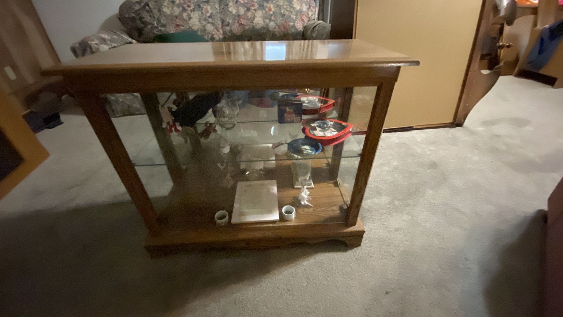 Wood & Glass Table/cabinet