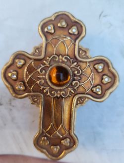 Metal cross box