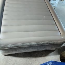 Queen Size Air Bed 