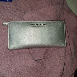 Micheal Kors Wallet