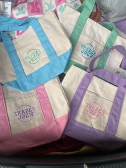 Pastel mini tote bags