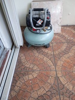 Hitachi compressor