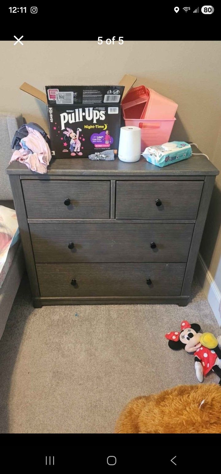 Dresser/Changing Table For Nursery