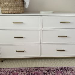 Pottery Barn Teen (PBTeen) Blaire 6-Drawer Wide Dresser for Sale in La  Costa, CA - OfferUp