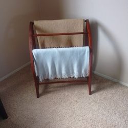 Solid Wood Quilt Rack