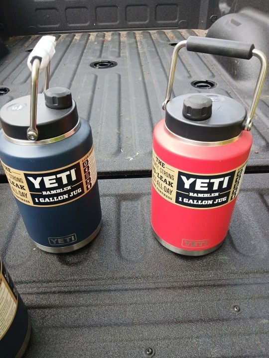Yeti 1 Gallon Jugs