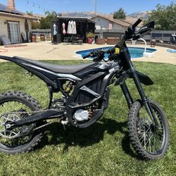 2024 Surron Ultra Bee 