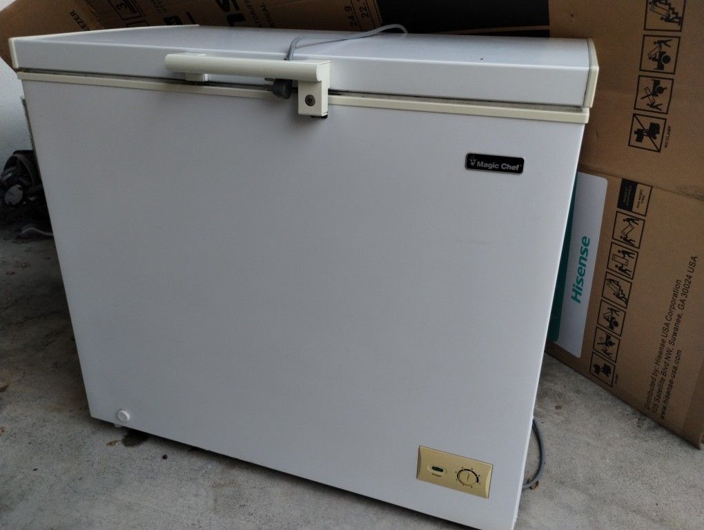 Magic Chef Freezer