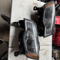 Jeep grand Cherokee headlights