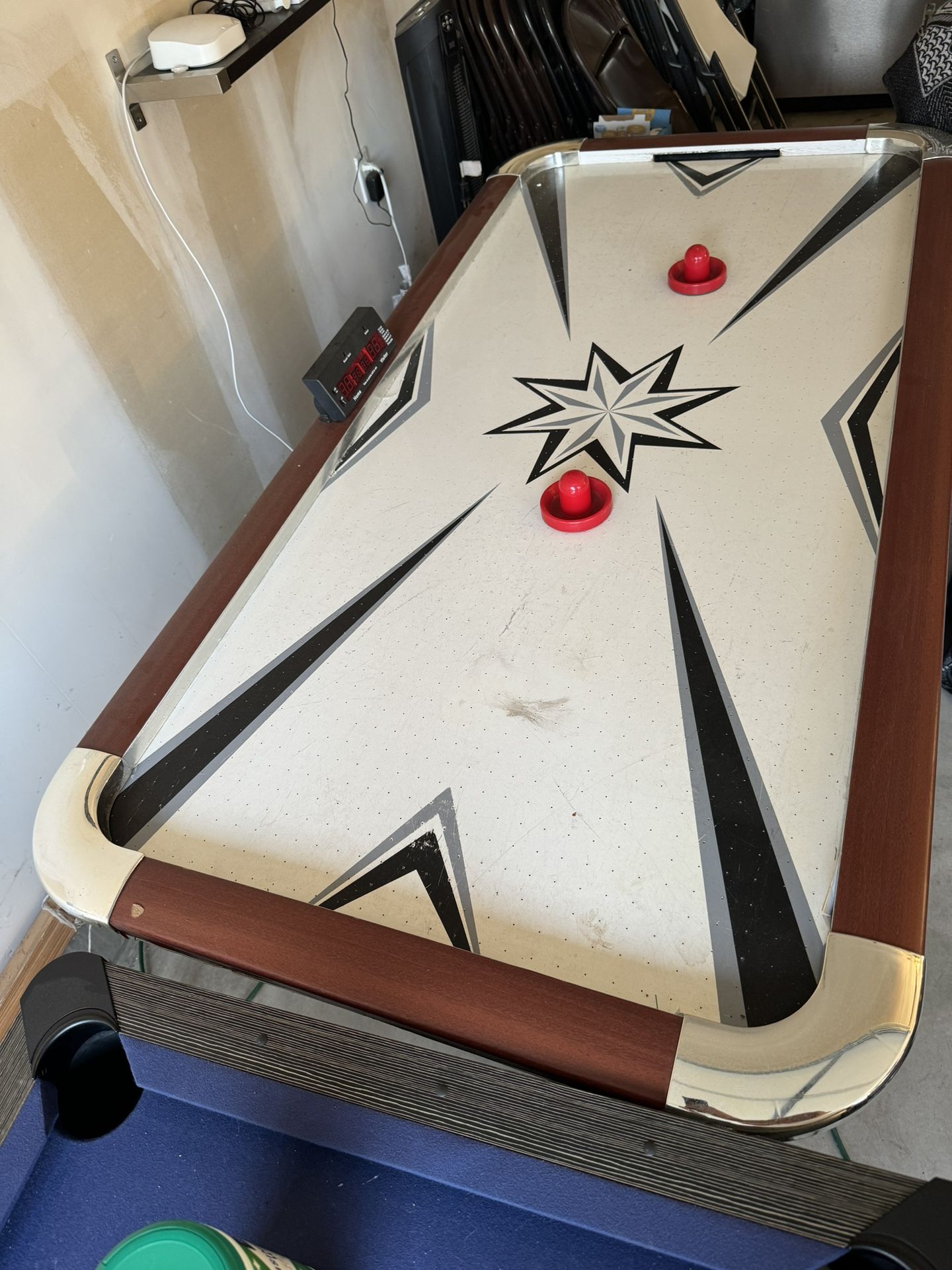 $40 Air Hockey Table