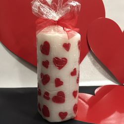 White Pillar Candle W/Red Hearts 