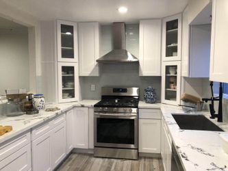 Kitchen and bathroom countertop install