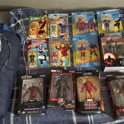 Marvel Legends And Dc Figures For Sale Throw Me Offers!!!