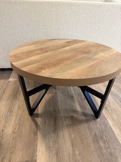 Round Wood Top Coffee Table Black Metal Base