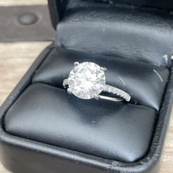 Perfect Wedding CZ Ring For Sale 