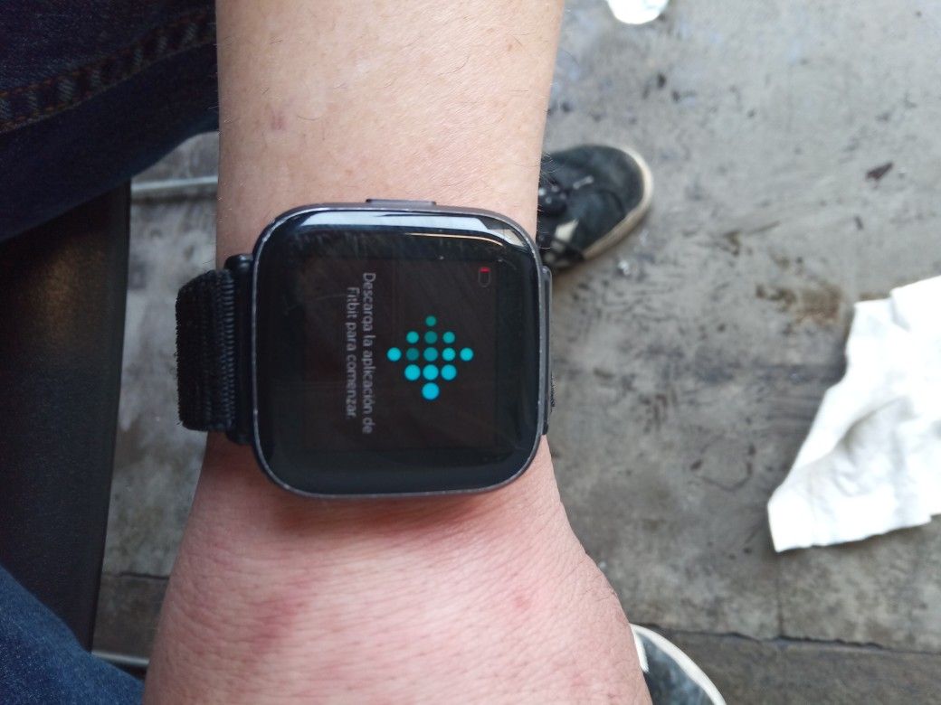 Used Fitbit Versa 2 Smartwatch 